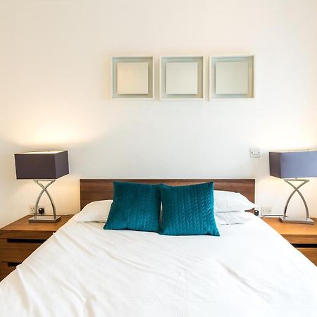 Spacious 2 Bedroom / Earls Court / Kensington ลอนดอน ภายนอก รูปภาพ