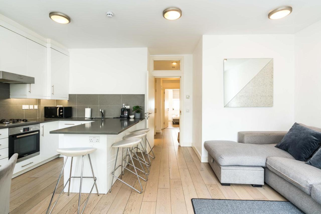 Spacious 2 Bedroom / Earls Court / Kensington ลอนดอน ภายนอก รูปภาพ