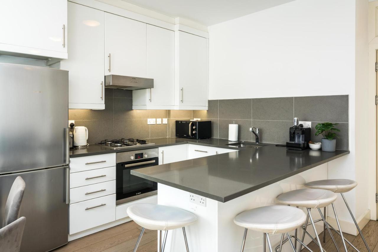 Spacious 2 Bedroom / Earls Court / Kensington ลอนดอน ภายนอก รูปภาพ