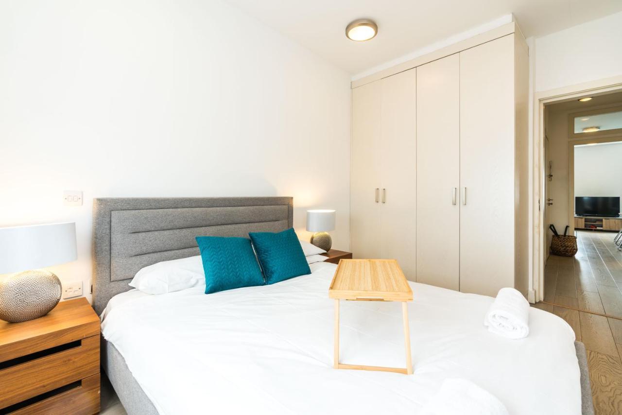 Spacious 2 Bedroom / Earls Court / Kensington ลอนดอน ภายนอก รูปภาพ