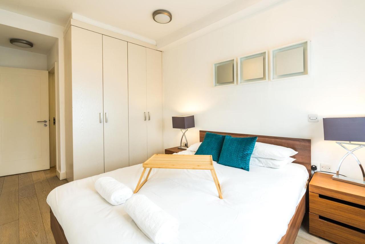 Spacious 2 Bedroom / Earls Court / Kensington ลอนดอน ภายนอก รูปภาพ