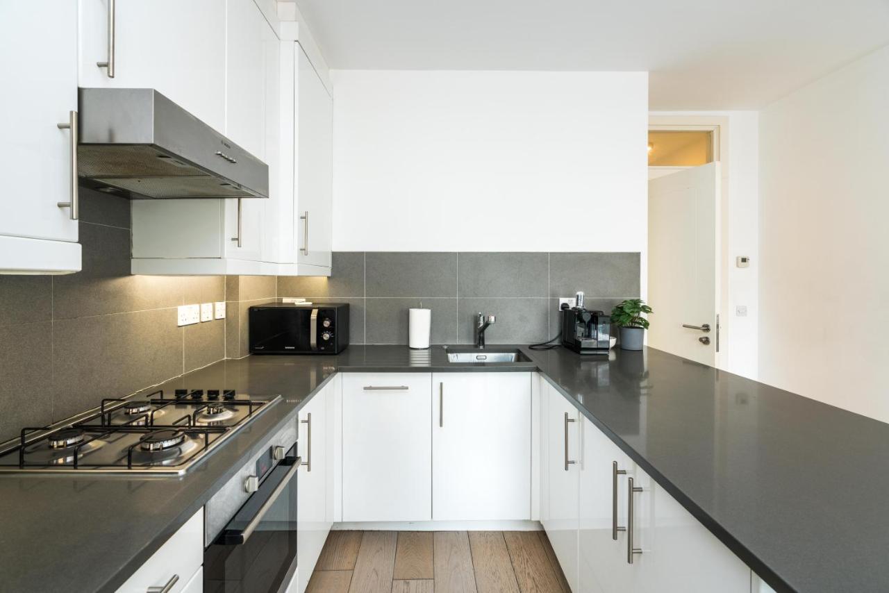 Spacious 2 Bedroom / Earls Court / Kensington ลอนดอน ภายนอก รูปภาพ